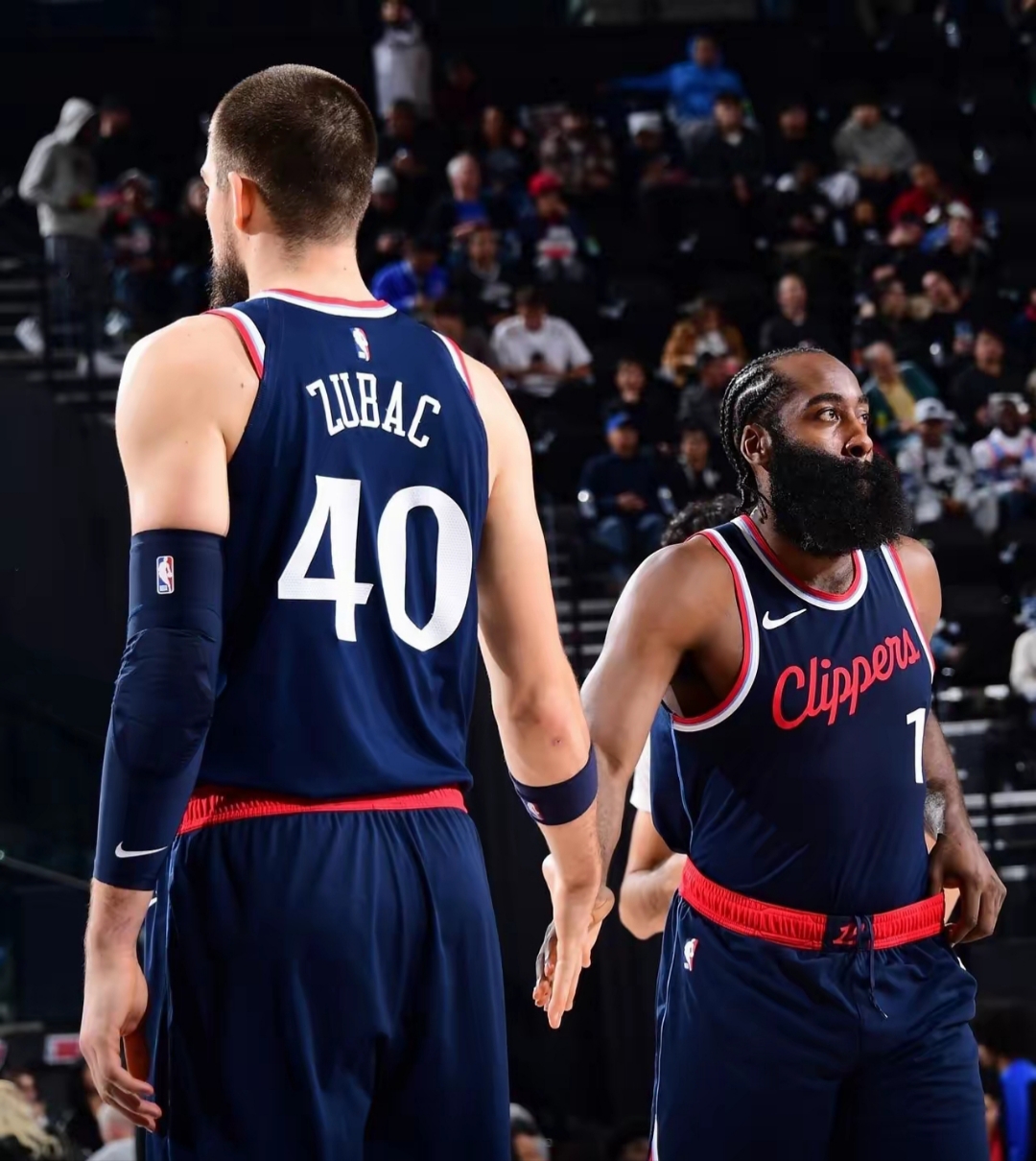 爱游戏-包含NBA常规赛赛后再迎强敌，瓦伦西亚复出首秀，主帅态度——压力陡增，阵容厚度经受考验的词条